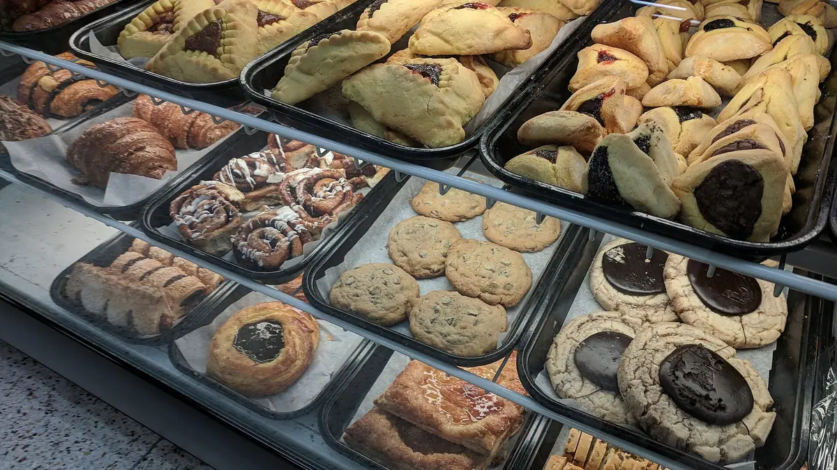 Olimpia Bakery – bakery in Margate town centre
